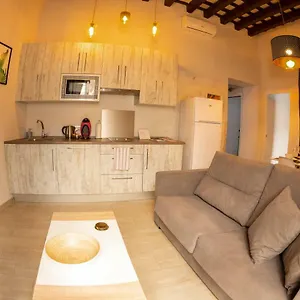 Poniente, íntimo En El Corazón De Apartamento